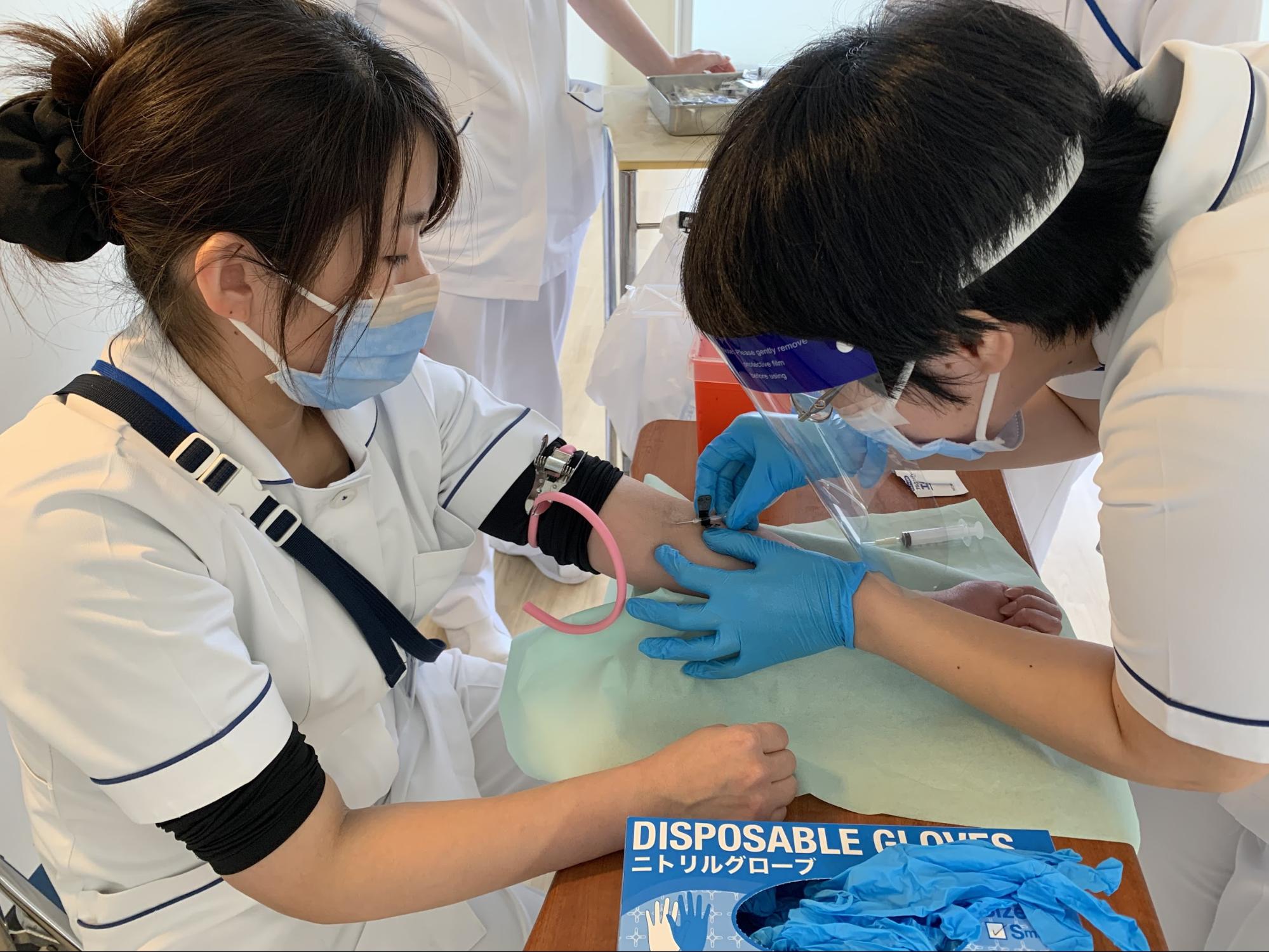 新人研修　〜採血の巻〜